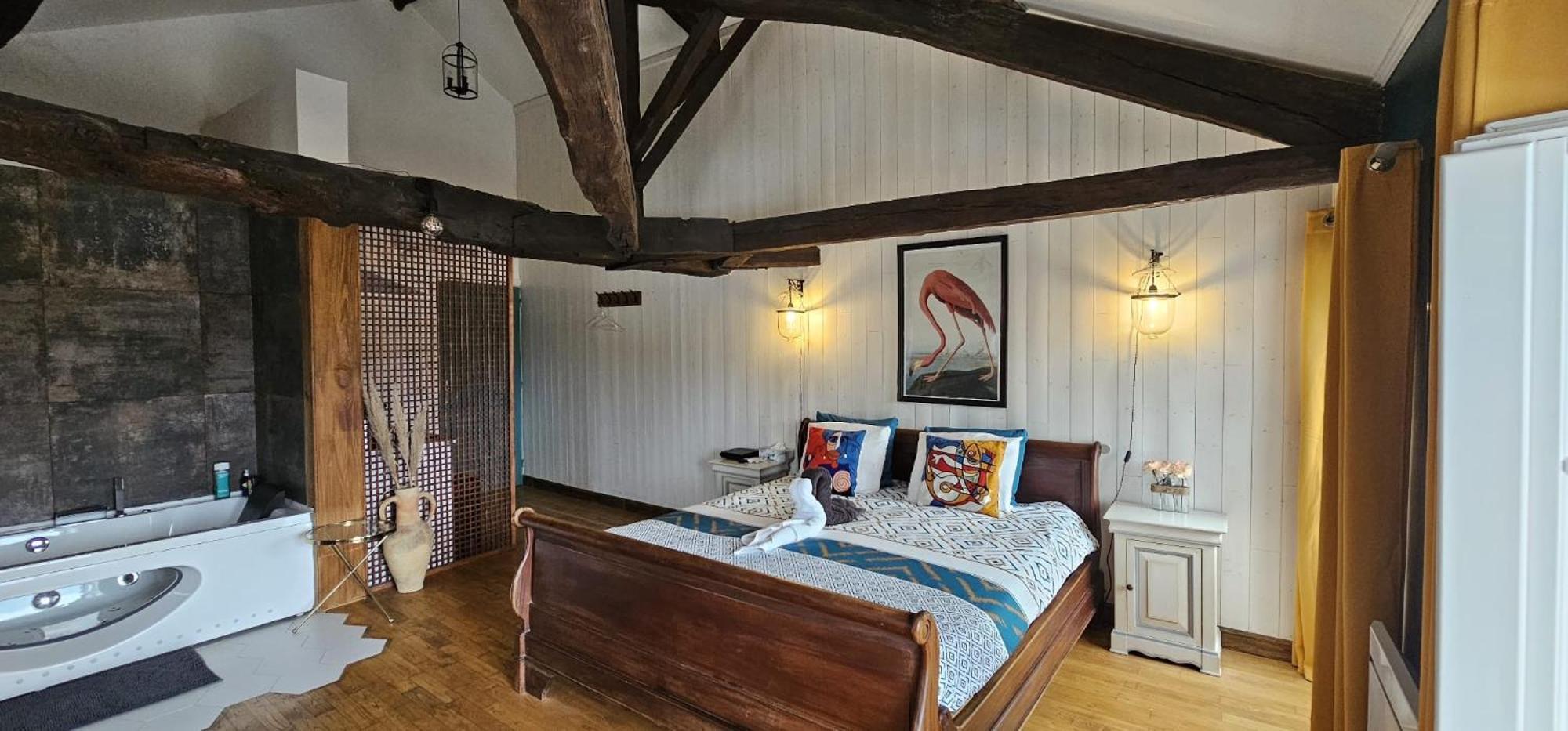 Suite Penthouse Romantique, Confolens, Charente المظهر الخارجي الصورة