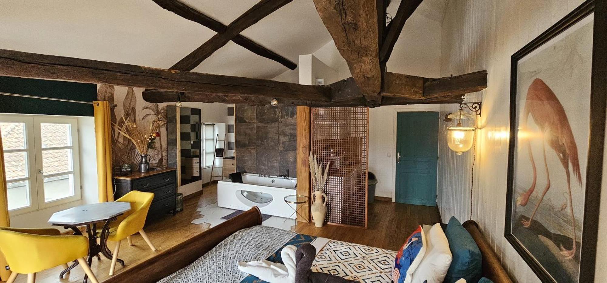 Suite Penthouse Romantique, Confolens, Charente المظهر الخارجي الصورة