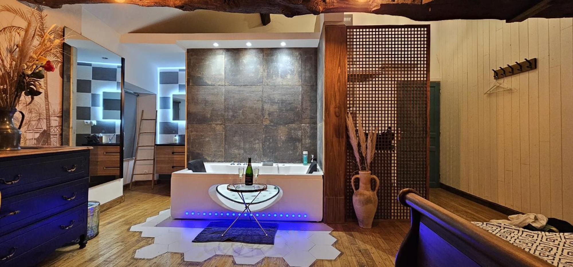 Suite Penthouse Romantique, Confolens, Charente المظهر الخارجي الصورة